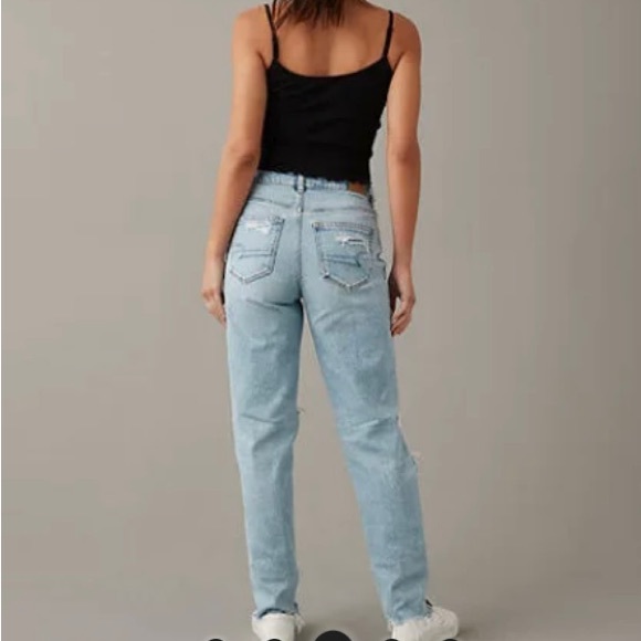 american eagle high rise mom jean - Picture 2 of 10